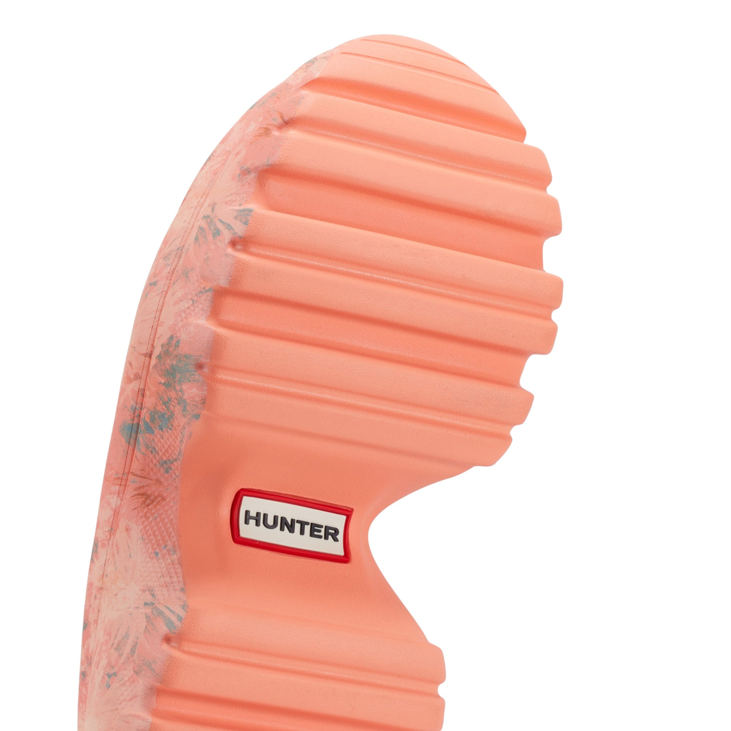 Women's Bryce Slip-on Closed Toe Casual Clogs - Image 4